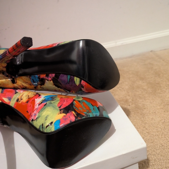 Steve Madden Dejavu Multi Heels - Picture 7 of 8